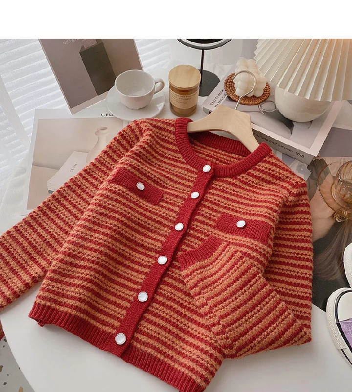 Single breasted crew neck Vintage stripe sweater 6202 Zippered Front Buttoned Front Snap Front Single breasted crew neck Vintage stripe sweater 6202 Zippered Front Buttoned Front Snap Front