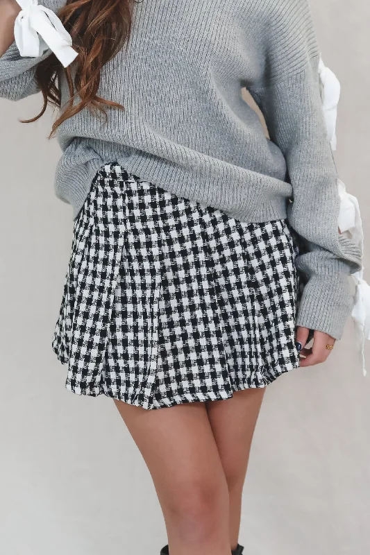 Check You Out Pleated Mini Skirt slim fit skirt
