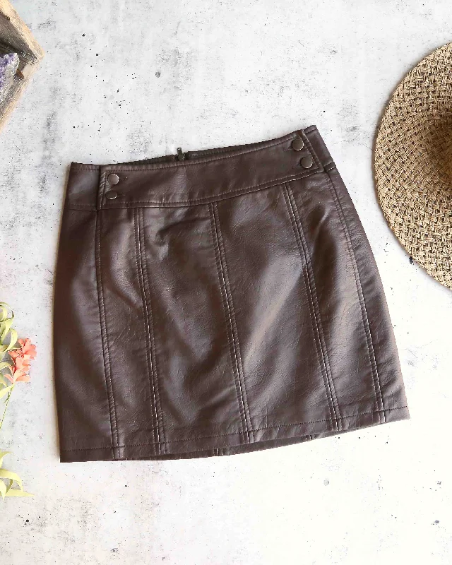 Free People - Mini Retro Bodycon Vegan Leather Skirt in Brown summer skirt style
